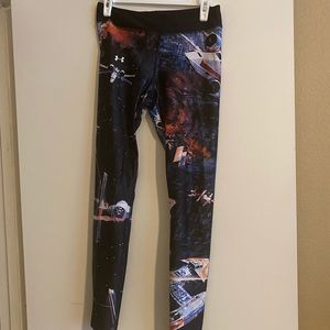 Under Armour Star Wars Yoga Pants (Size Medium)